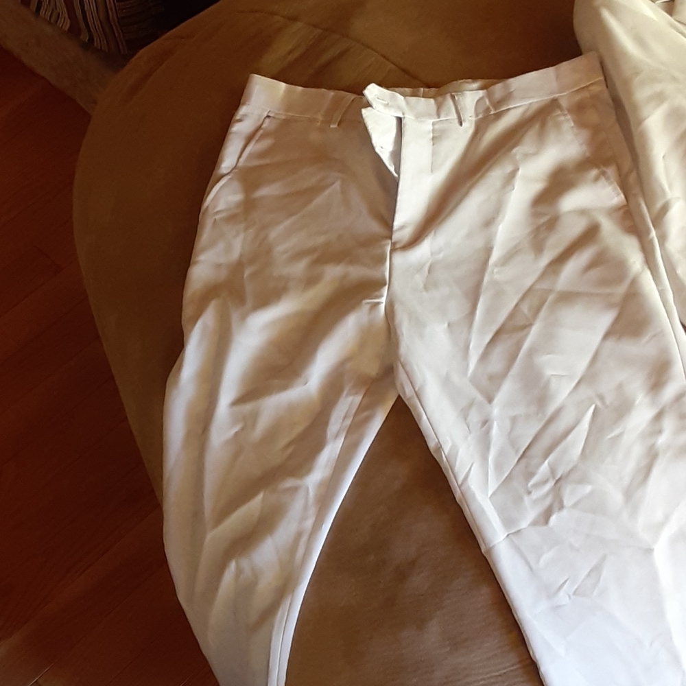 White Rizzo Suit - Picture 2 of 2